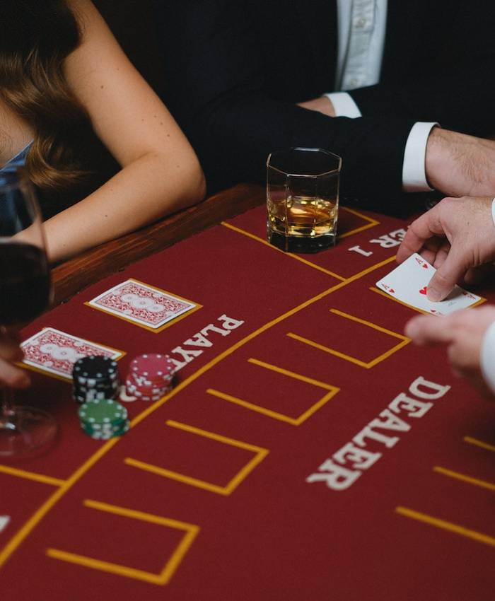 Las mejores canciones sobre casinos interpretadas por artistas femeninas